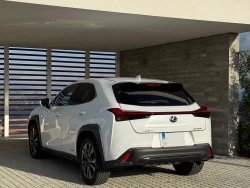 Lexus UX F Sport 3