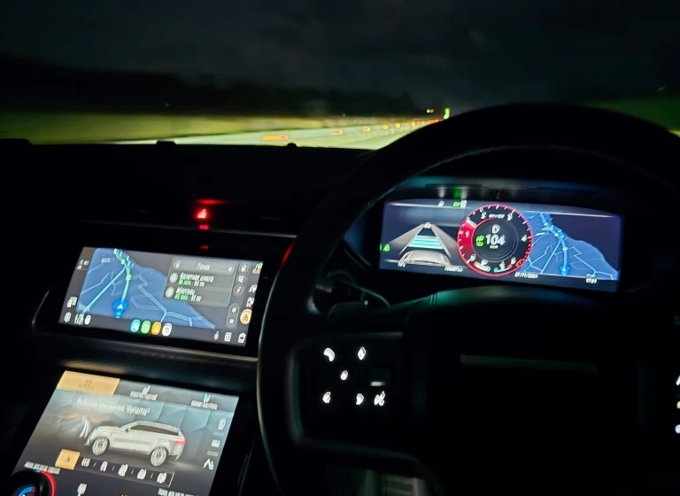 Range Rover Velar D200 MHEV